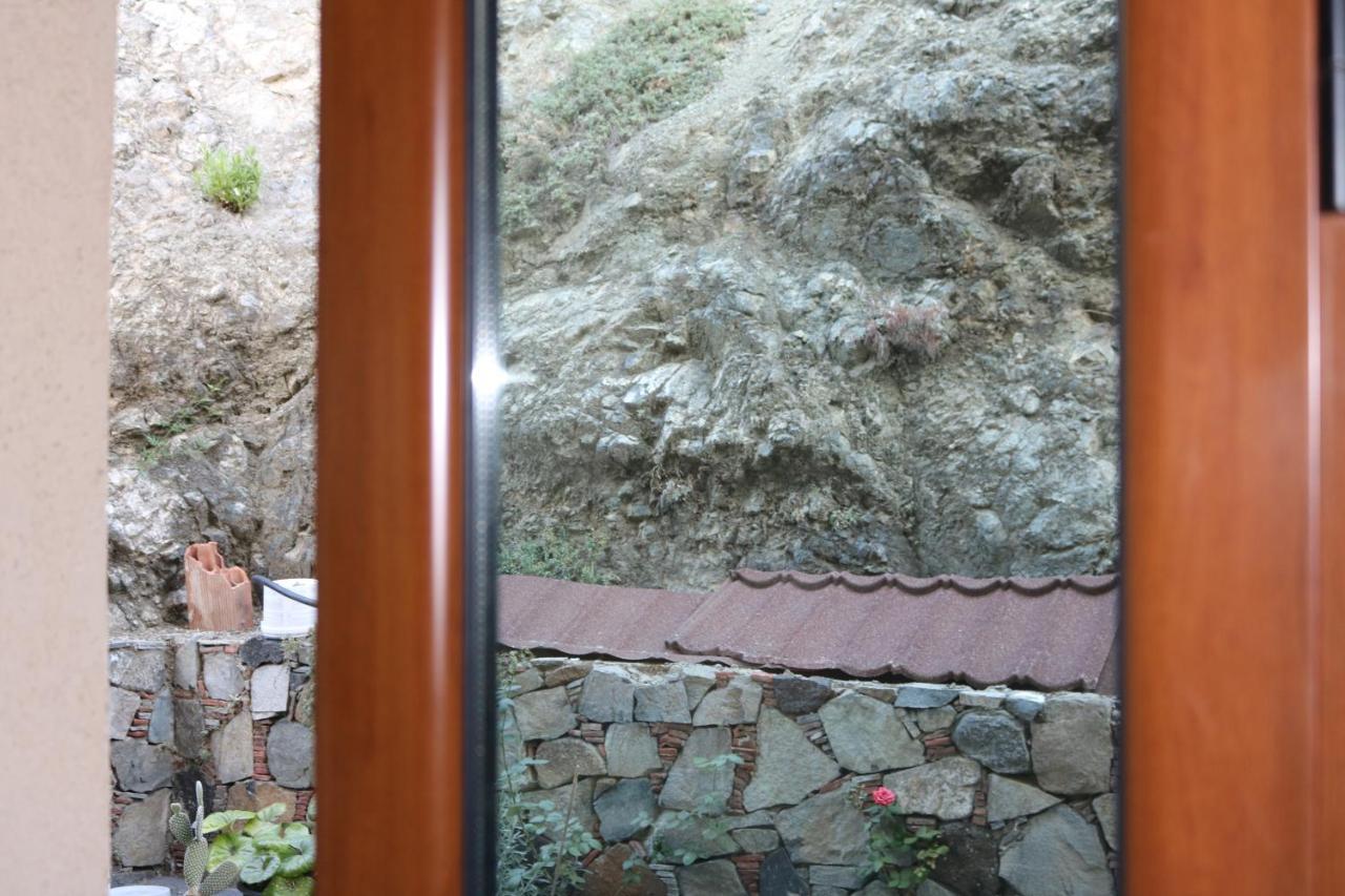Georgiou Villa In Action Pelendri Exterior foto